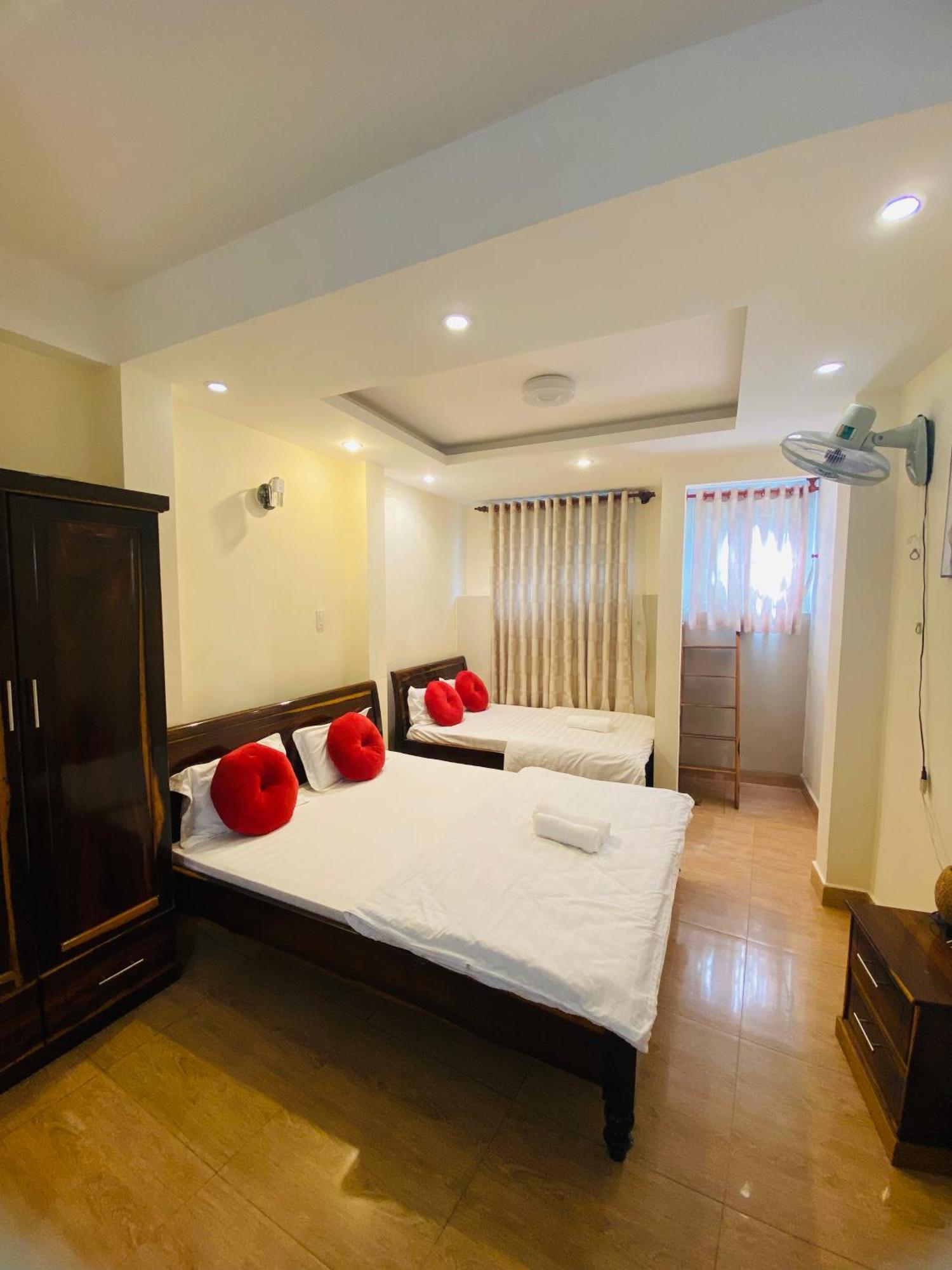 Khach San Thuy Tien Hotel Да Лат Екстериор снимка